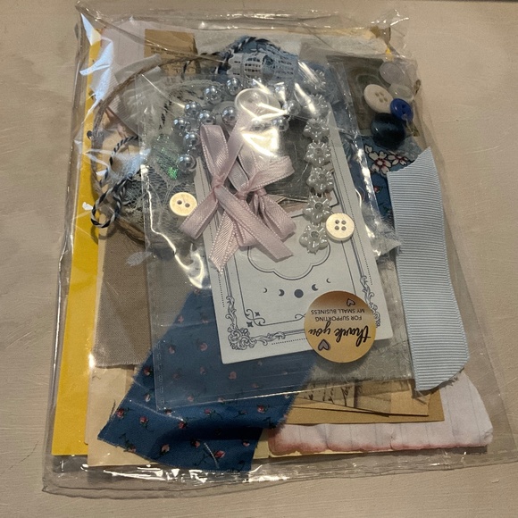 SLOW STITCHING KIT, JUNK JOURNAL, SCRAPBOOKING SUPPLIES & SNIPPET, OVER …8 - Picture 1 of 5